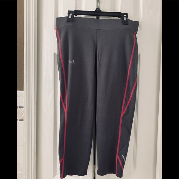 Under Armour Capri Workout Pants - Picture 4 of 8